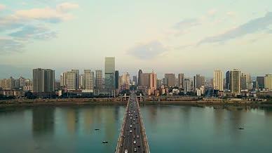 株洲电视塔地标株洲大桥航拍素材视频的预览图